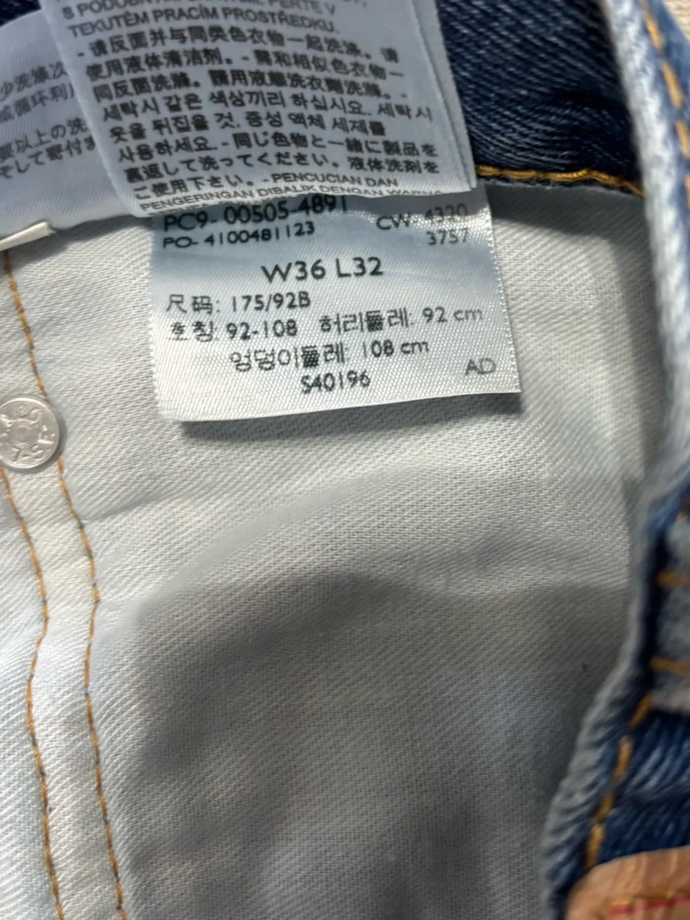 Levi's‎ 505 Men's Straight Fit Denim Jeans - Medium Blue